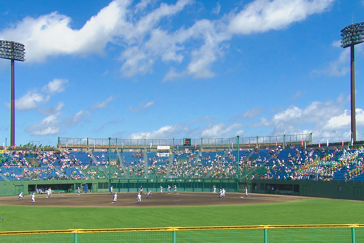 豊橋市民球場
